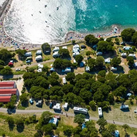Кемпинг Adria Family Zone B 61