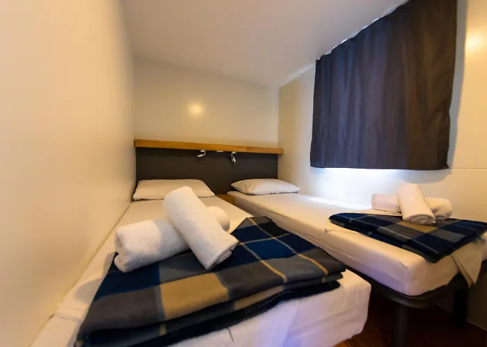 Adria Family Zone B 61